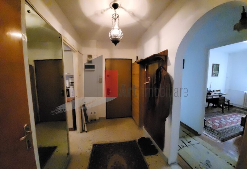 Titan, apartament 4 camere.